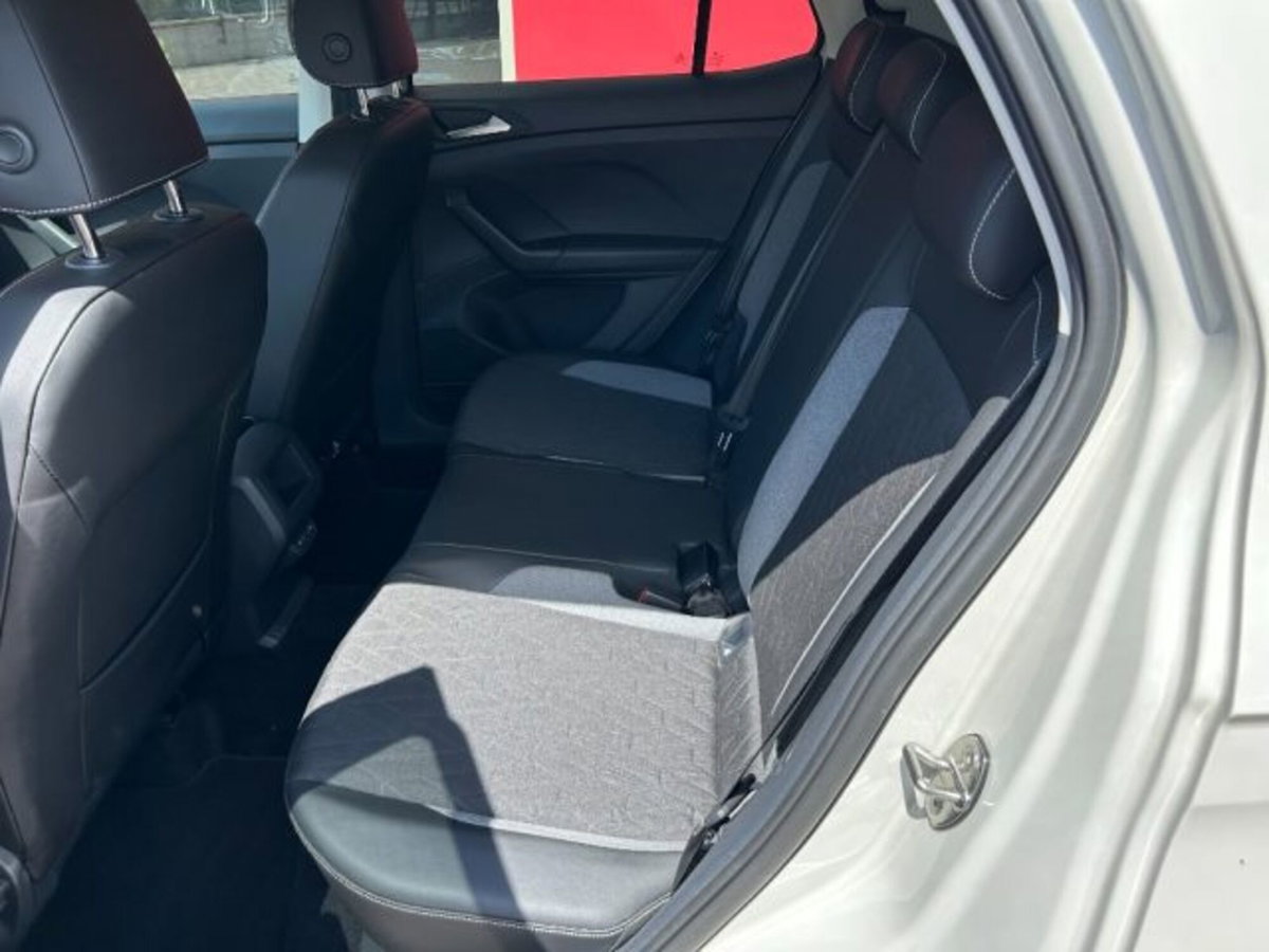 Volkswagen T-Cross 1.0 TSI Sport (6)