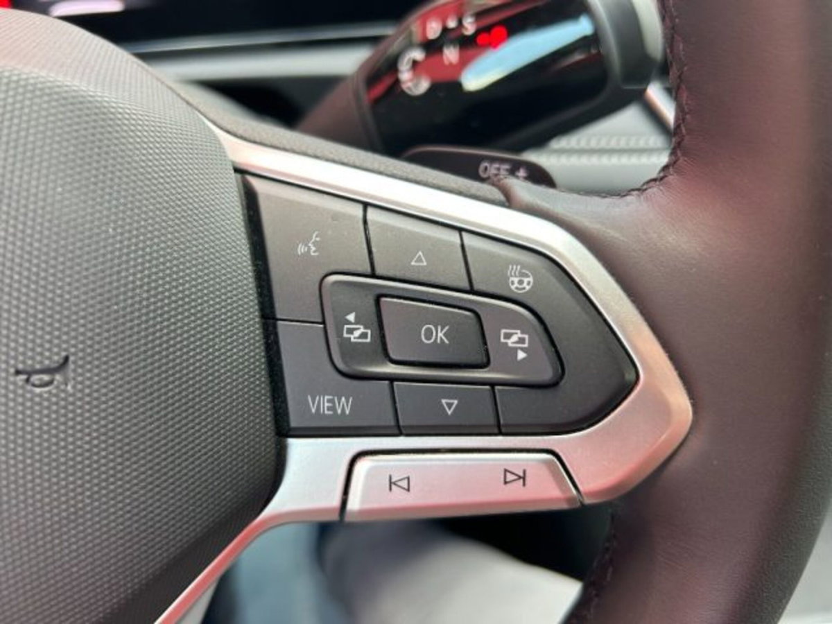 Volkswagen Tiguan 2.0 tdi Edition 150cv dsg (12)