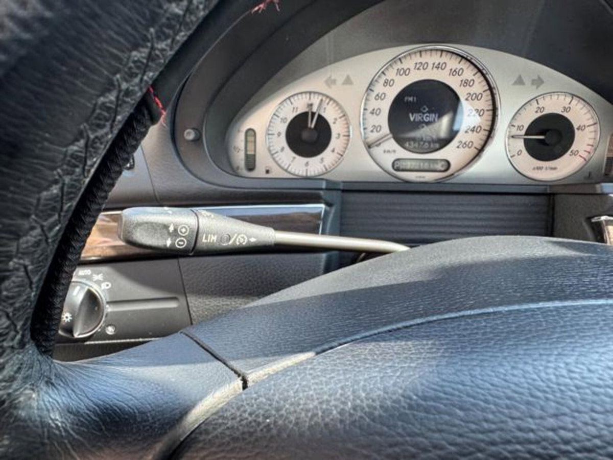 Mercedes-Benz Classe E 300 Bluetec cat Elegance (17)