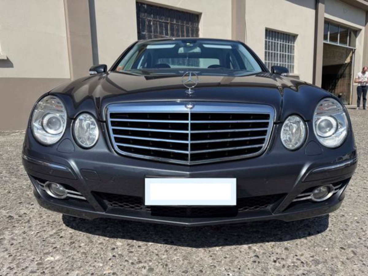 Mercedes-Benz Classe E 300 Bluetec cat Elegance (2)