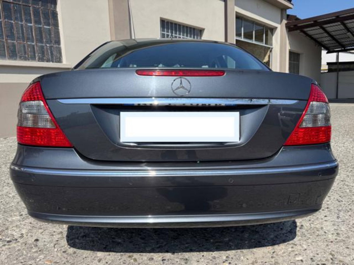 Mercedes-Benz Classe E 300 Bluetec cat Elegance (5)