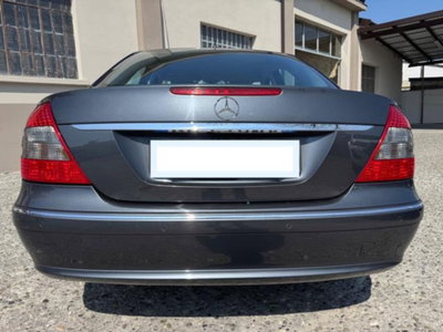 Mercedes-Benz Classe E 300 Bluetec cat Elegance (5)