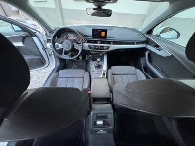 Audi A4 Avant 2.0 TDI 150 CV (14)