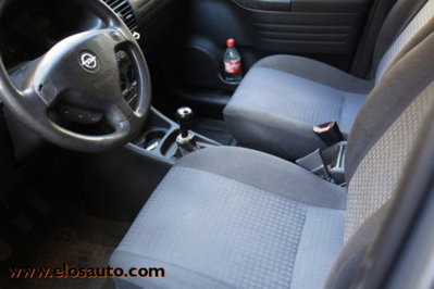 Opel Zafira 16V cat Club (8)