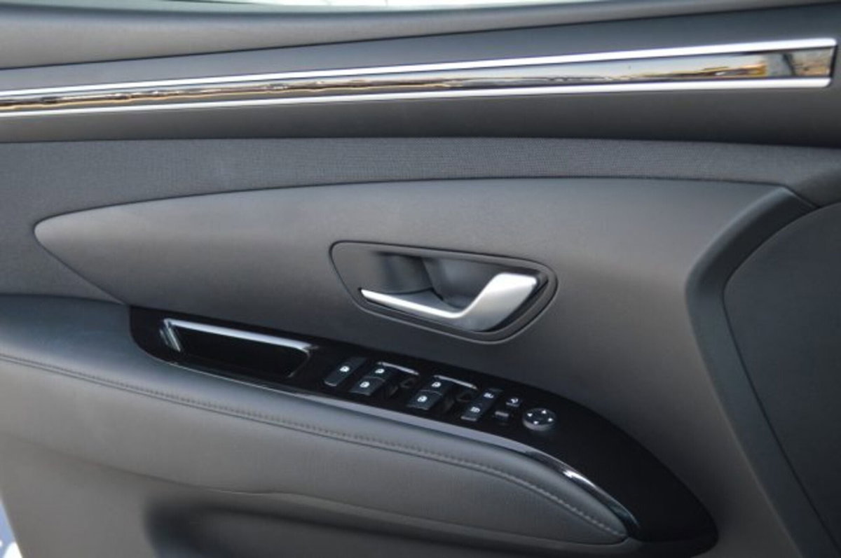 Hyundai Tucson 1.6 t-gdi 48V Xline 2wd dct (15)