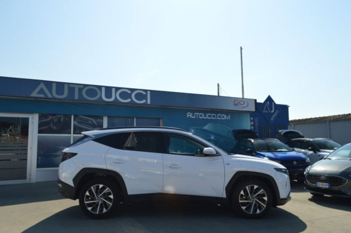 Hyundai Tucson 1.6 t-gdi 48V Xline 2wd dct (2)