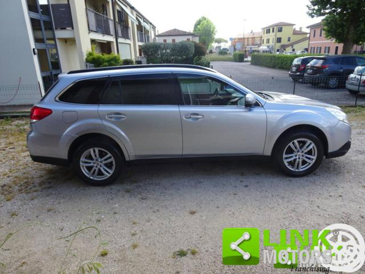 Subaru Outback 2.0D Trend Limited (11)