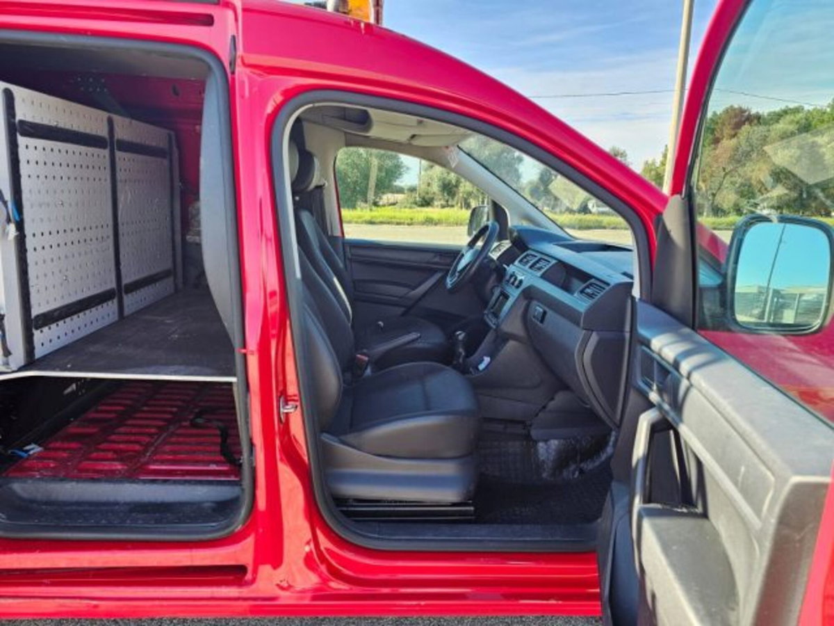 Volkswagen Caddy 2.0 TDI 122 CV 4MOTION Trendline (13)