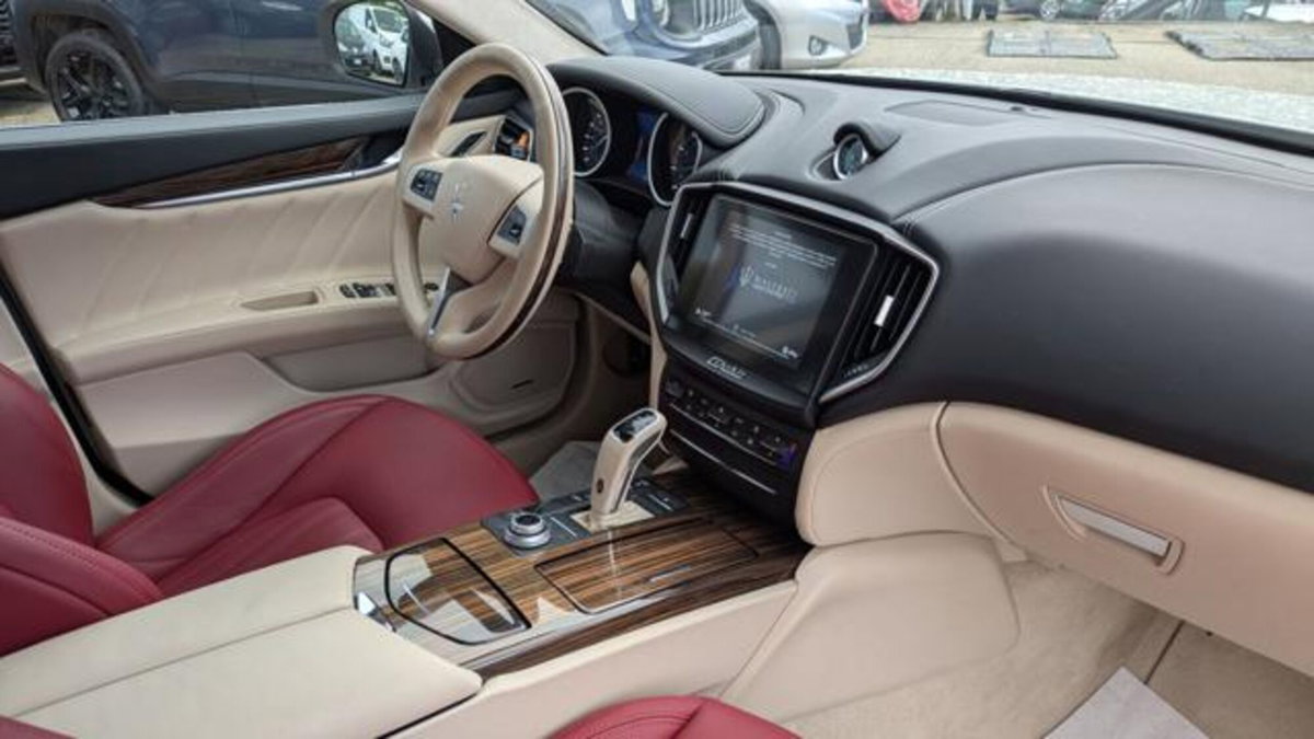 Maserati Ghibli Ghibli V6 430 CV Modena S (8)