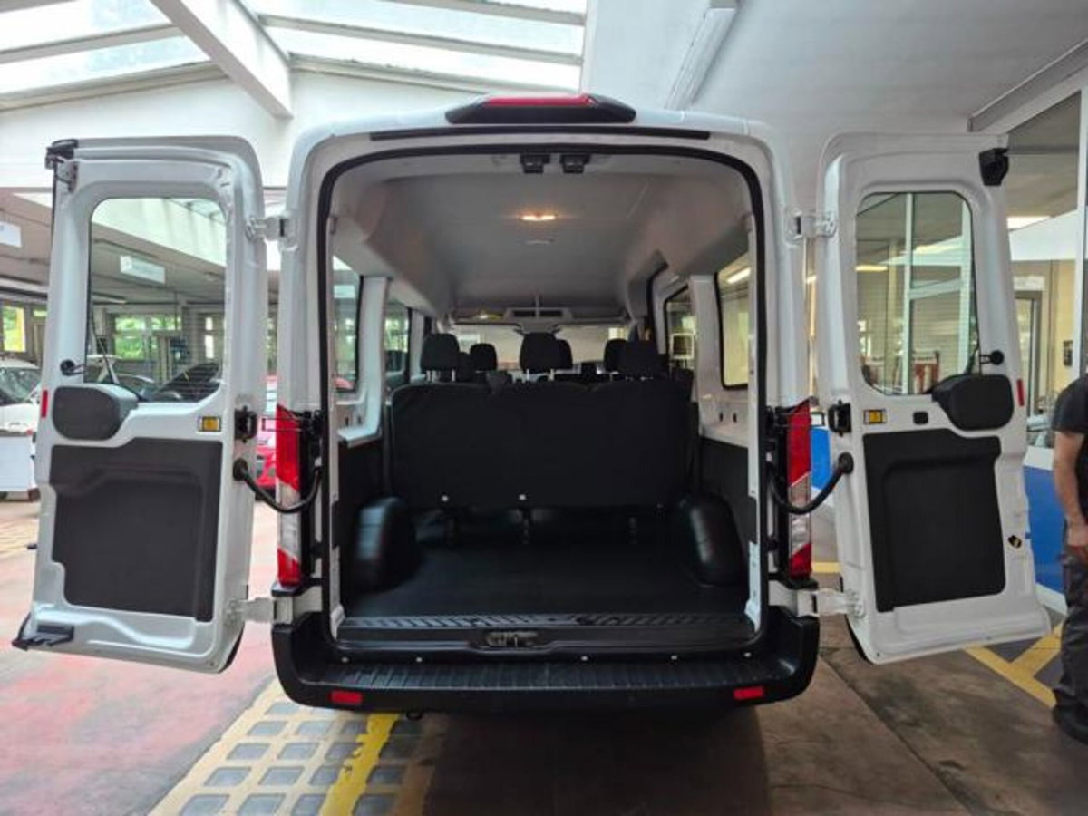Ford Transit Furgone 310 2.0TDCi EcoBlue 130 aut. PM-TM Combi Trend (12)