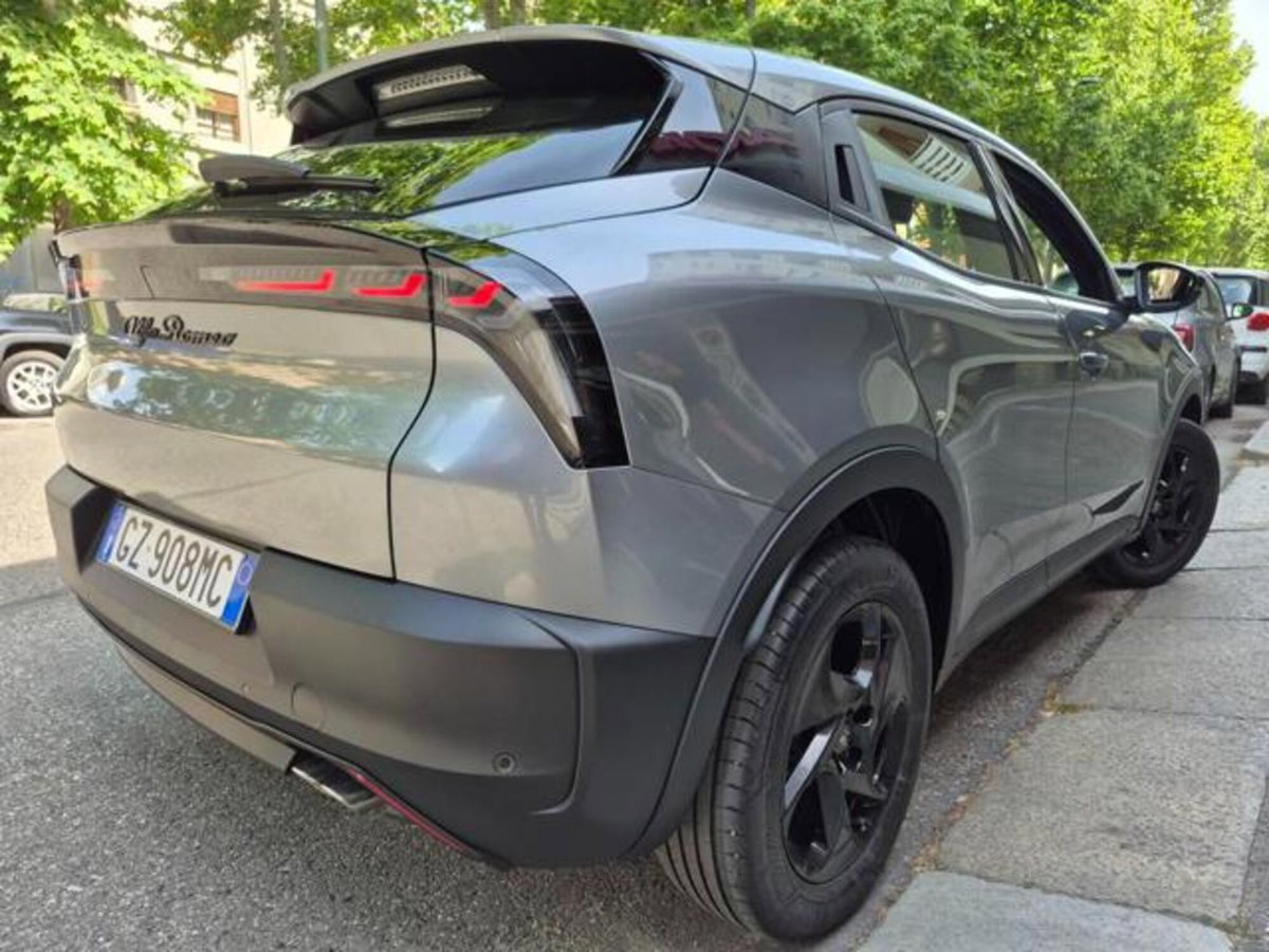 Alfa Romeo Junior 1.2 ibrida 145cv edct6 (7)