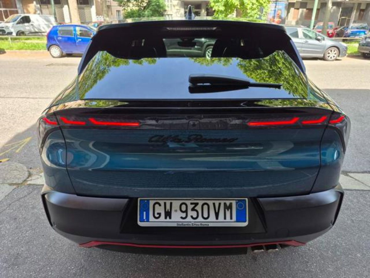 Alfa Romeo Junior elettrica Speciale 156cv (10)