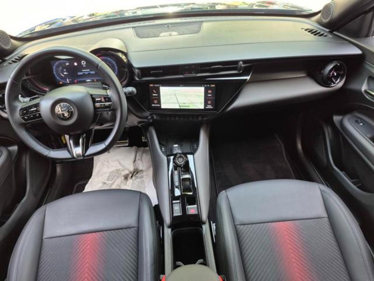 Alfa Romeo Junior elettrica Speciale 156cv (14)