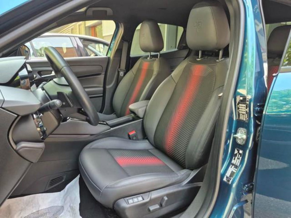 Alfa Romeo Junior elettrica Speciale 156cv (18)
