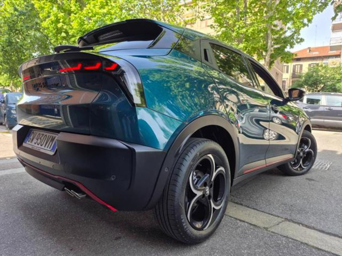 Alfa Romeo Junior elettrica Speciale 156cv (9)