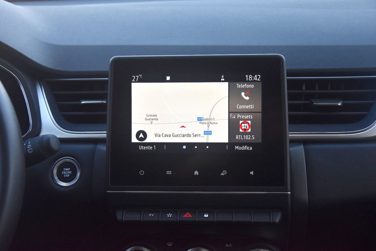 Renault Captur Plug-in Hybrid E-Tech 160 CV Intens (13)