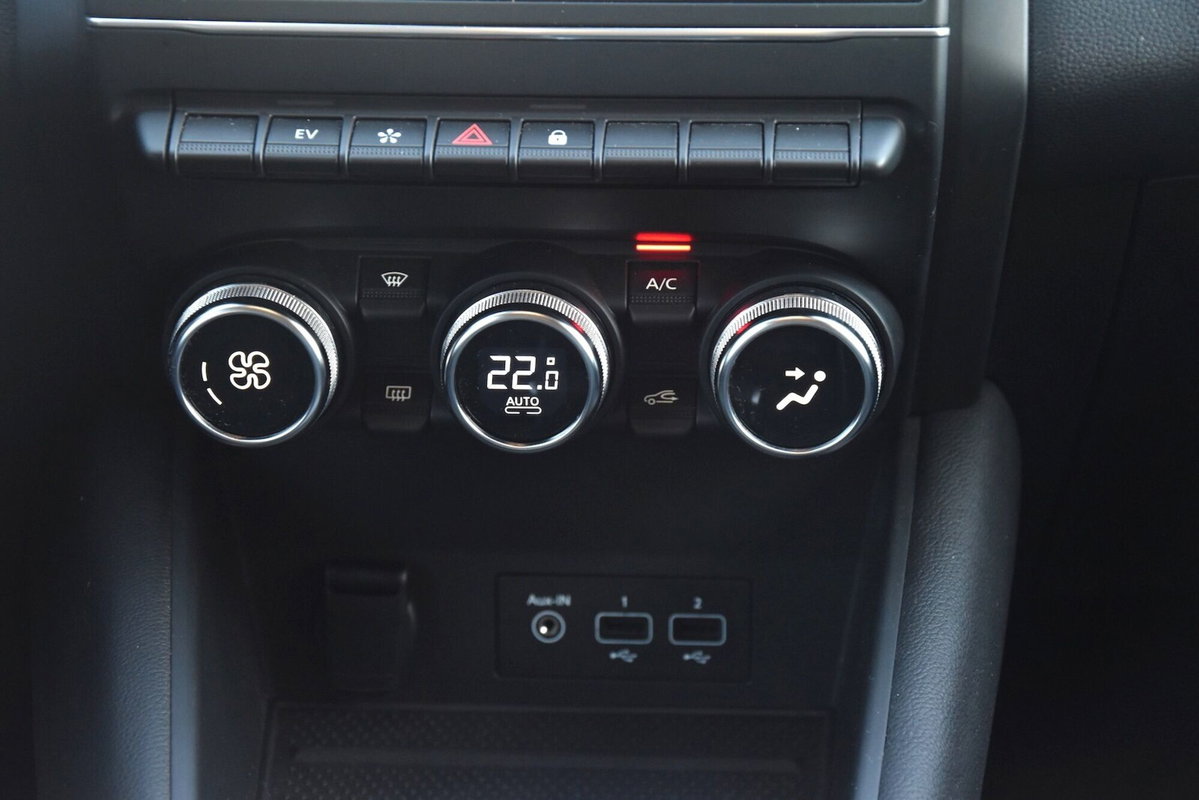 Renault Captur Plug-in Hybrid E-Tech 160 CV Intens (14)