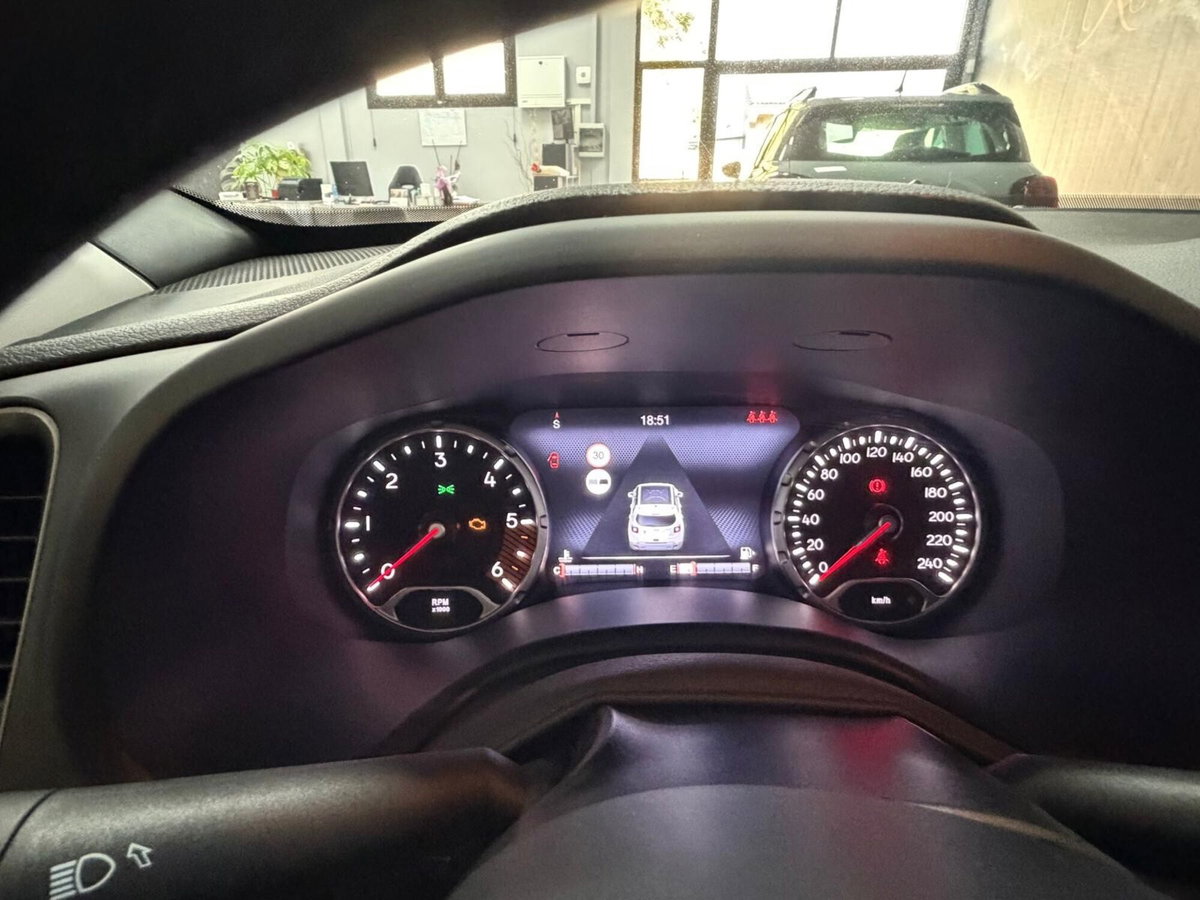 Jeep Renegade 1.6 Mjt 130 CV Limited (12)