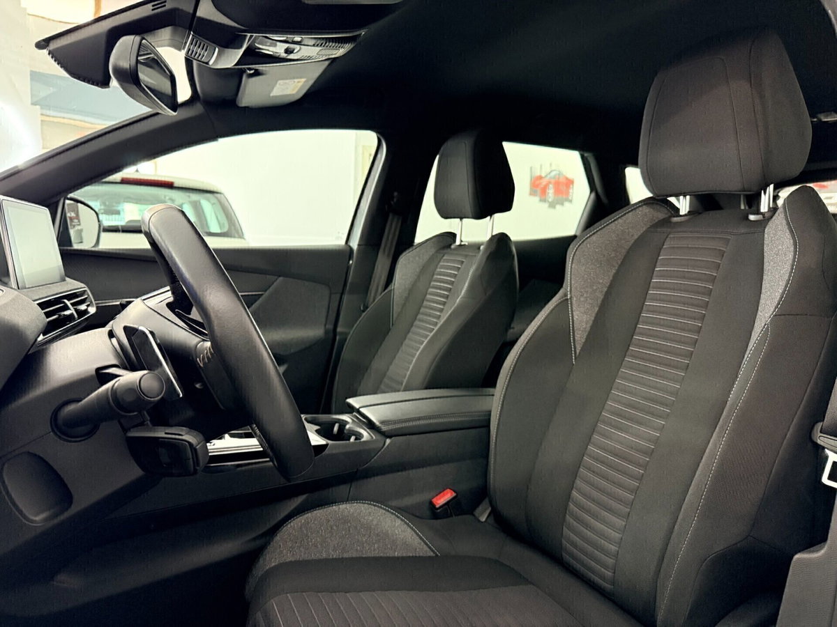 Peugeot 3008 BlueHDi 130 S&S EAT8 Active Pack (13)