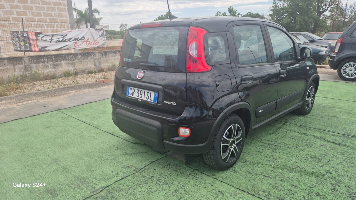 Fiat Panda 1.0 FireFly S&S Hybrid City Cross (3)