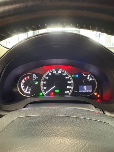 Lexus CT Hybrid F Sport (19)