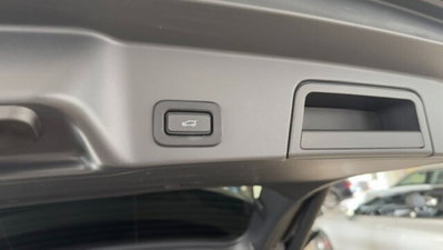 Land Rover Range Rover Evoque 2.0D I4 163 CV AWD Auto S (17)
