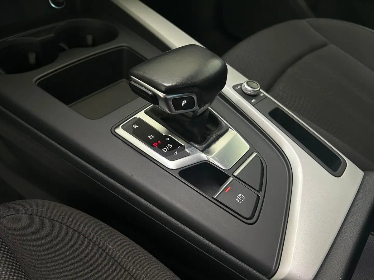 Audi A4 Avant 35 TDI/163 CV S tronic S line edition (15)