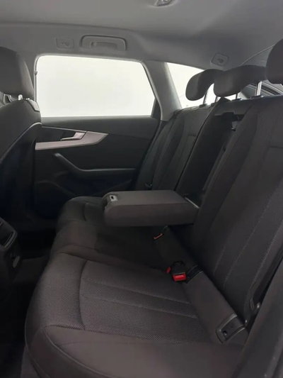 Audi A4 Avant 35 TDI/163 CV S tronic S line edition (17)