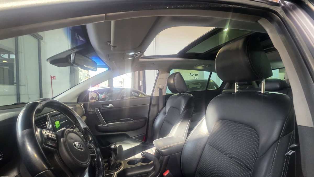 Kia Sportage 1.7 CRDI VGT 2WD Class (15)