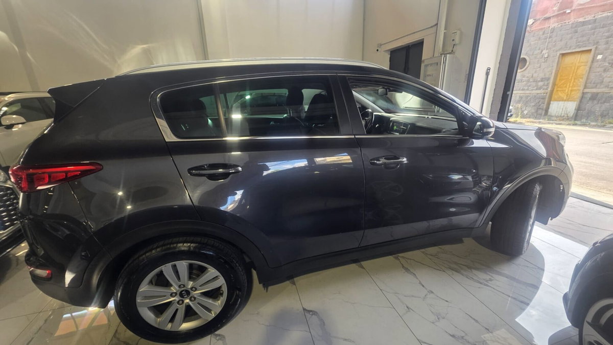 Kia Sportage 1.7 CRDI VGT 2WD Class (8)