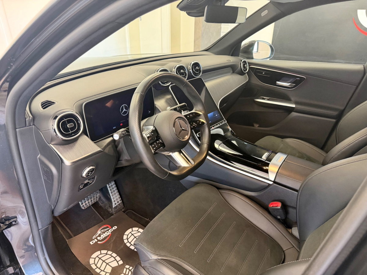 Mercedes-Benz GLC 220 d 4Matic Mild Hybrid AMG Premium Plus (10)