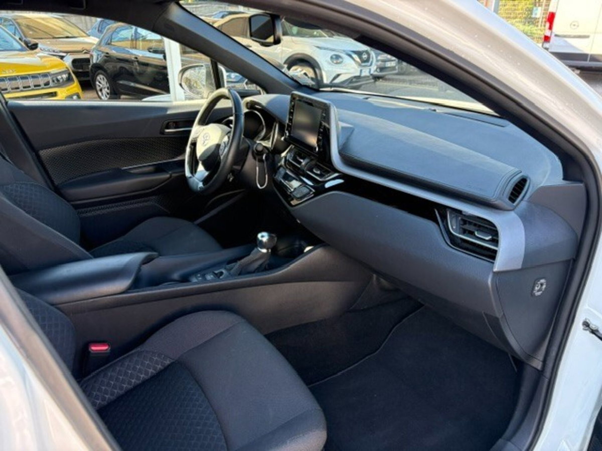 Toyota Toyota C-HR 1.8 Hybrid E-CVT Active (11)