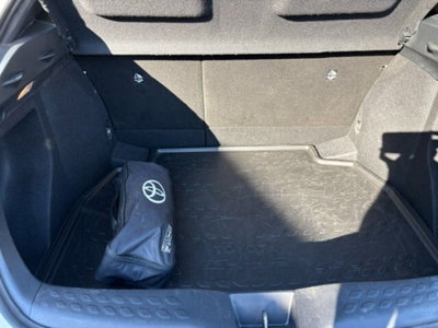 Toyota Toyota C-HR 1.8 Hybrid E-CVT Active (13)