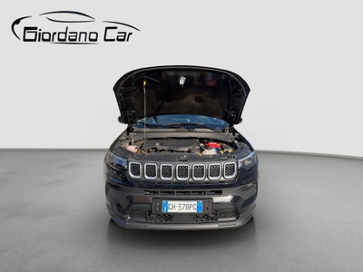 Jeep Compass 1.3 T4 190CV PHEV AT6 4xe Business (4)