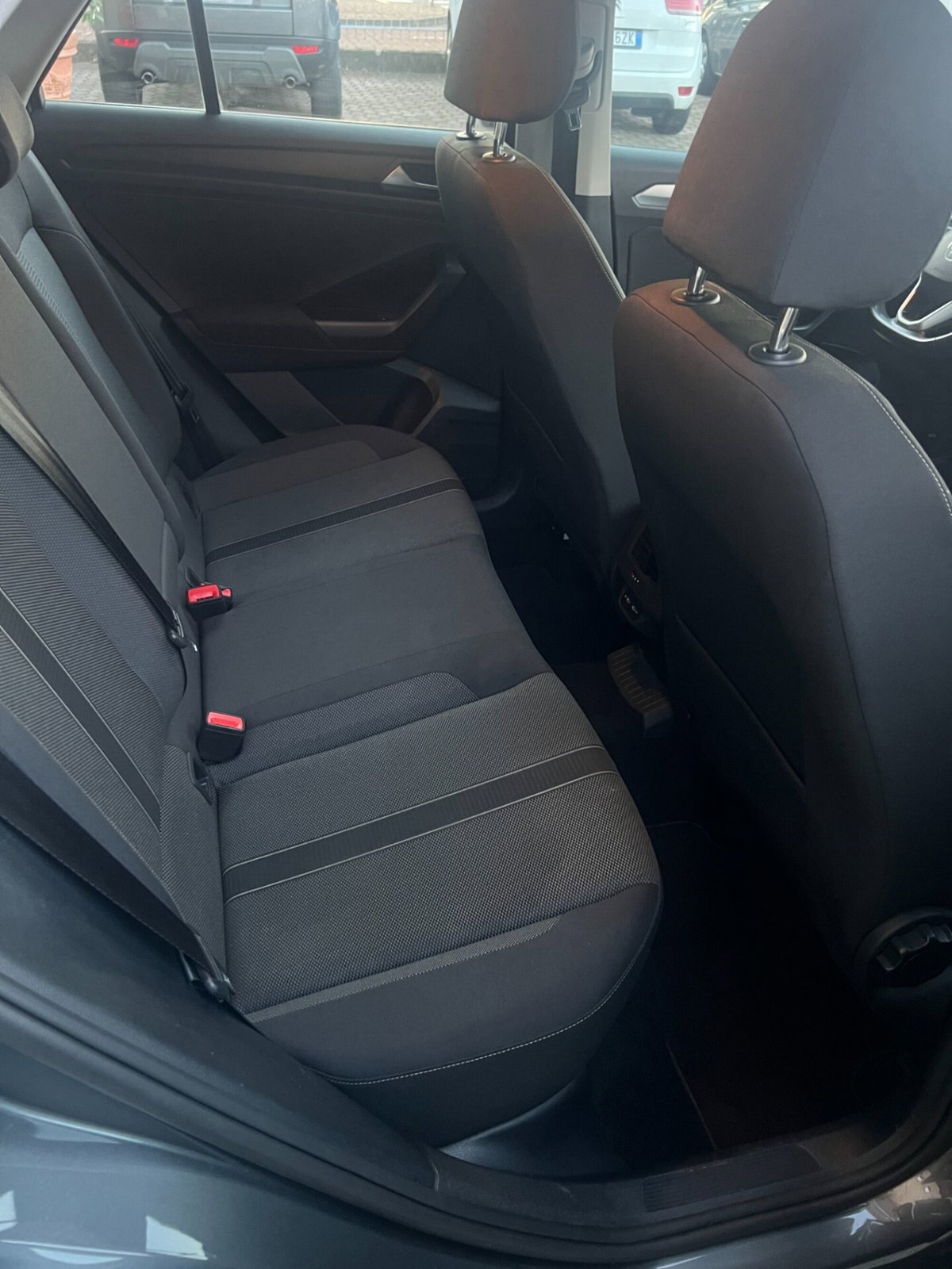 Volkswagen T-Roc 1.0 TSI Style BlueMotion Technology (11)