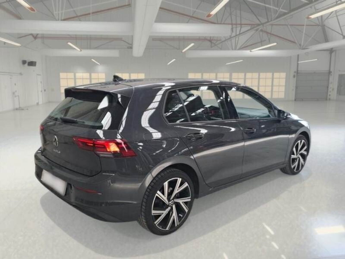 Volkswagen Golf 2.0 TDI 150 CV DSG SCR Life (3)
