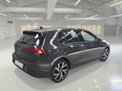 Volkswagen Golf 2.0 TDI 150 CV DSG SCR Life (3)