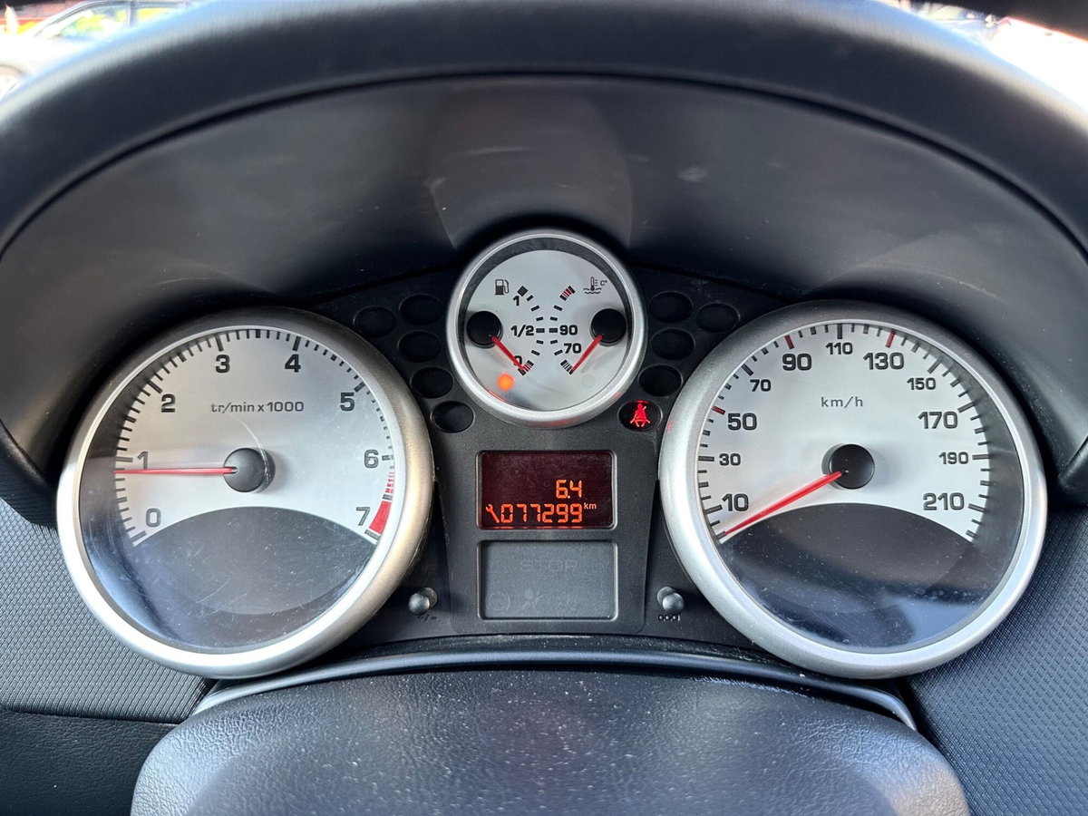 Peugeot 207 SW 8V 75CV X Line (16)
