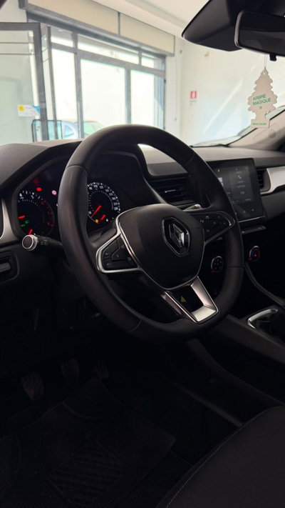 Renault Captur TCe 100 CV GPL FAP Intens (10)