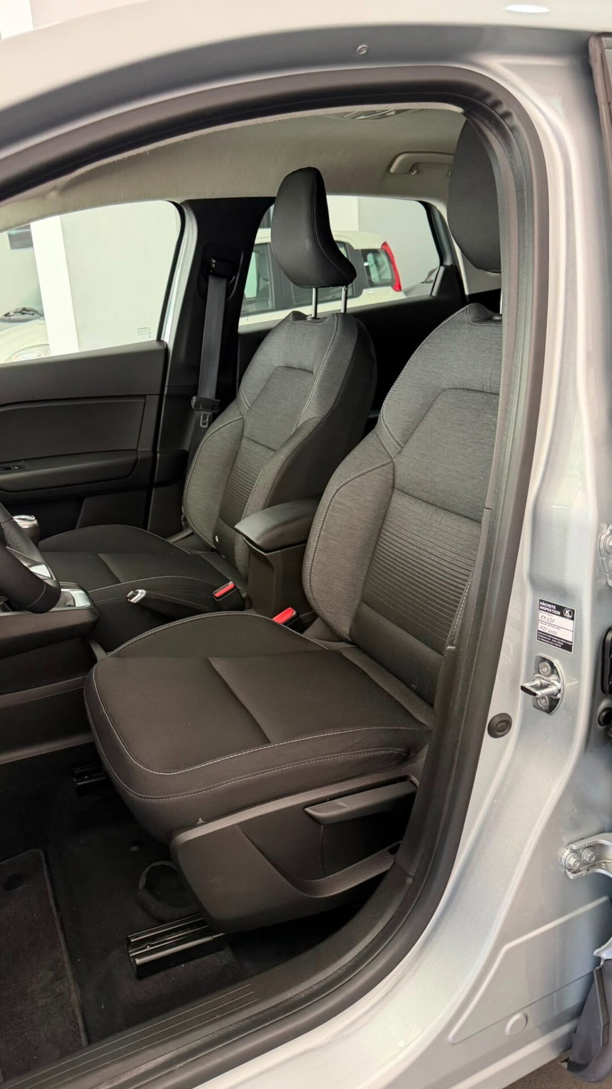 Renault Captur TCe 100 CV GPL FAP Intens (14)