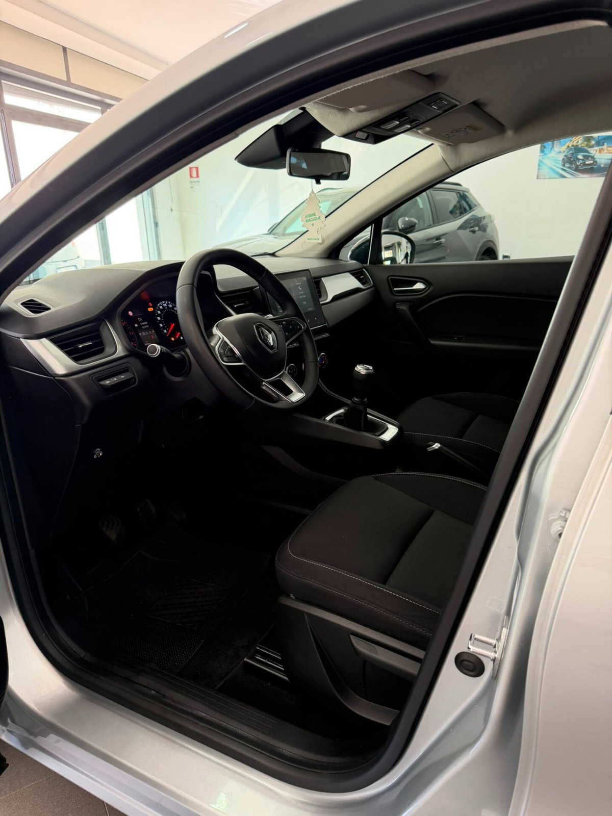 Renault Captur TCe 100 CV GPL FAP Intens (9)