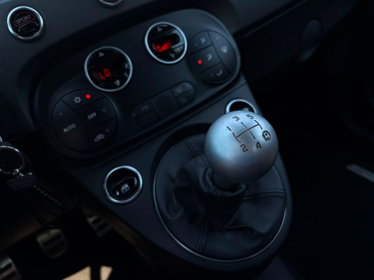 Abarth 595 595 1.4 Turbo T-Jet 180 CV Competizione (13)