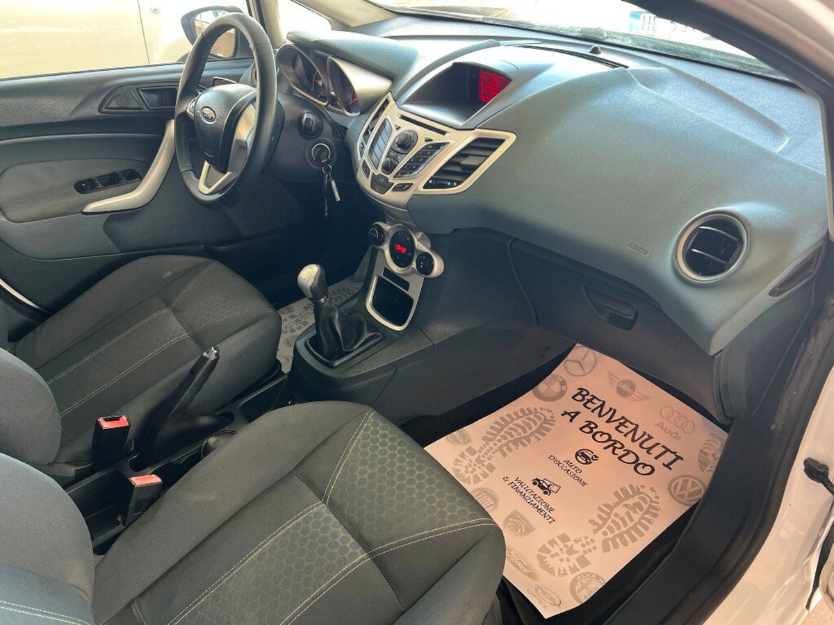 Ford Fiesta 1.4 TDCi 5p. Titanium (19)
