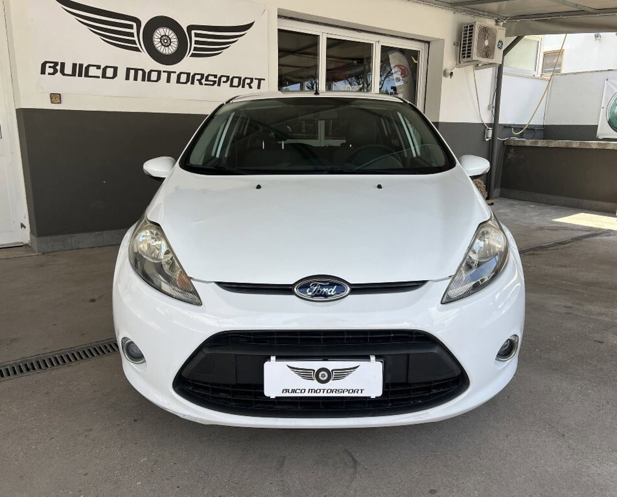 Ford Fiesta 1.4 TDCi 5p. Titanium (6)
