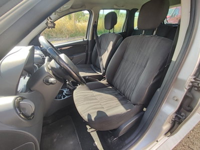 Dacia Duster 1.5 dCi 110CV 4x2 Lauréate (15)