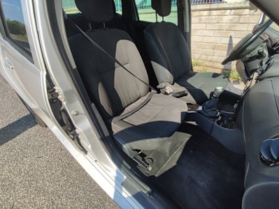 Dacia Duster 1.5 dCi 110CV 4x2 Lauréate (18)