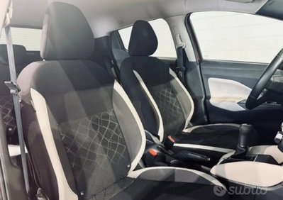 Nissan Micra 0.9 IG-T 12V 5 porte Tekna (8)