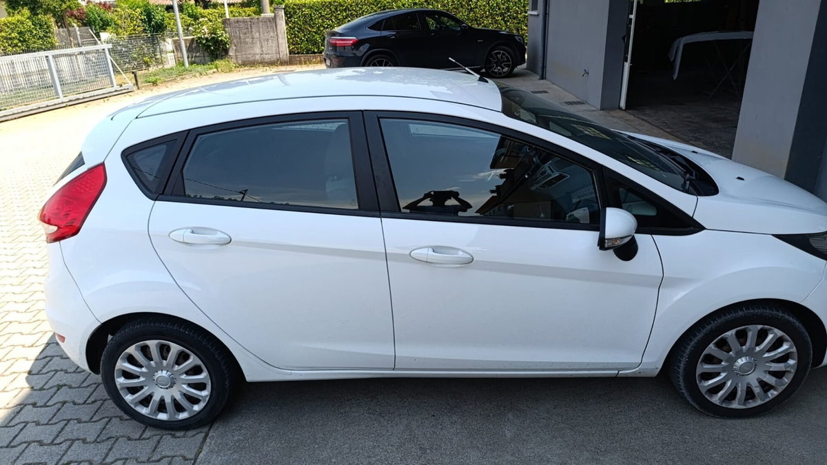 Ford Fiesta 1.4 5 porte Bz.- GPL Titanium