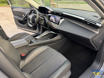 Peugeot 308 SW BlueHDi 130 S&S EAT8 Allure Pack (12)