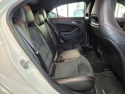 Mercedes-Benz Classe A 180 CDI BlueEFFICIENCY Automatic Premium (8)